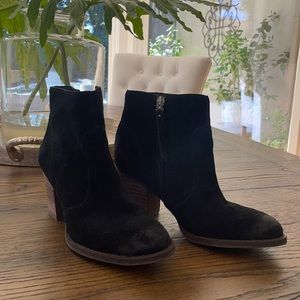 Sam Edelman black suede booties